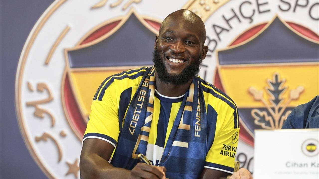Aziz Yıldırım'dan Fenerbahçe'de Lukaku kararı: 15 milyon Euro ödeme yapılmıştı, gelir gelmez çekecek! 5